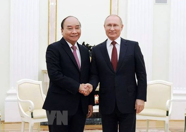 President’s Russia visit helps motivate bilateral comprehensive strategic partnership: roundtable hinh anh 1