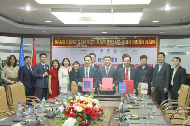 Credit contract sealed for restructuring of Dak Drinh hydro power plant hinh anh 1
