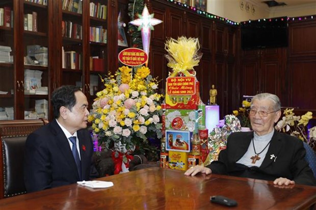 NA Vice Chairman sends Xmas, New Year greetings to HCM City, Tien Giang hinh anh 1