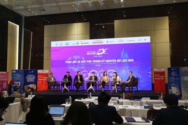 Report on Vietnam Internet, Internet resources 2021 released hinh anh 2