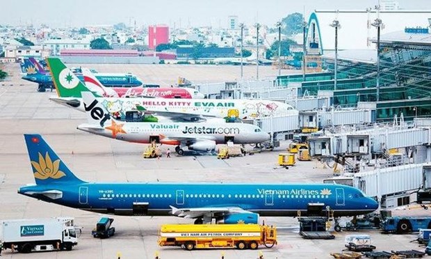 Transport Ministry allowed to decide on resumption of int’l commercial flights hinh anh 1
