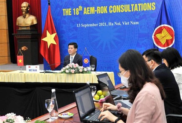 Vietnam enjoys rising stature, prestige in global arena hinh anh 4