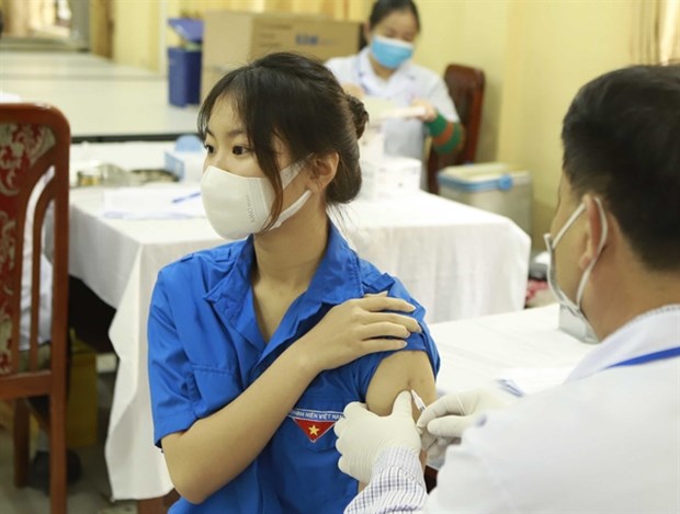 Health ministry plans for vaccinating children aged 5-11 hinh anh 1