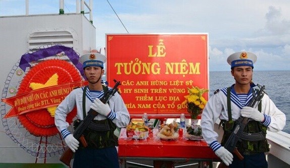 Naval soldiers who died on southern continental shelf commemorated hinh anh 1