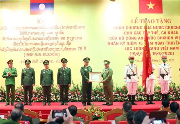 Vietnamese, Lao Ministries of Public Security strengthen cooperation hinh anh 3