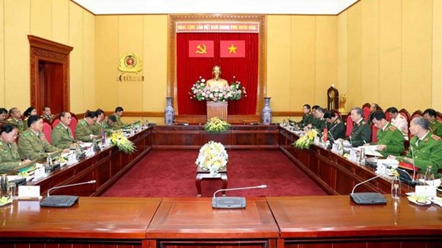Vietnamese, Lao Ministries of Public Security strengthen cooperation hinh anh 1