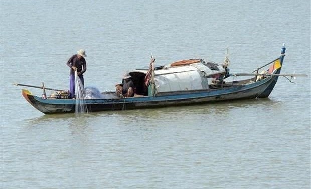 Mekong River's water flows at record low for third year in a row hinh anh 1