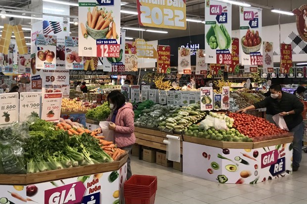 Hanoi supermarkets prepare goods for Lunar New Year holiday hinh anh 1