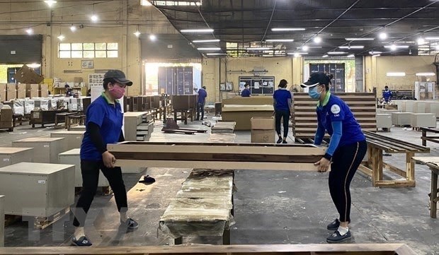 Wood, furniture exports to US expected to hit 10 billion USD hinh anh 1