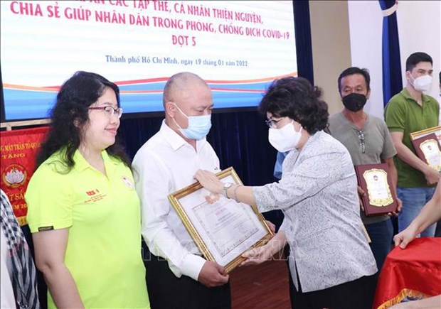 Charity organisations honoured for contribution to HCM City's pandemic response hinh anh 1