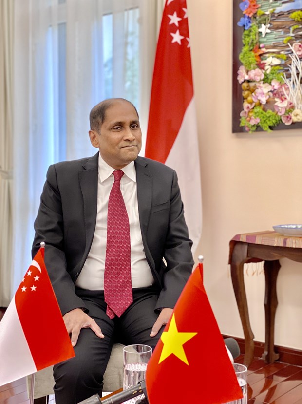 Vietnam - a magnet for Singaporean investors: Ambassador hinh anh 1