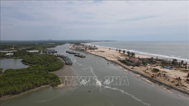 New technology applied in coastal erosion prevention in Ba Ria-Vung Tau hinh anh 1