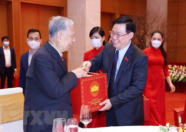 Gathering of former NA leaders held ahead of Lunar New Year hinh anh 1