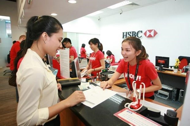 HSBC commits to arranging 12 billion USD of sustainable financing hinh anh 1