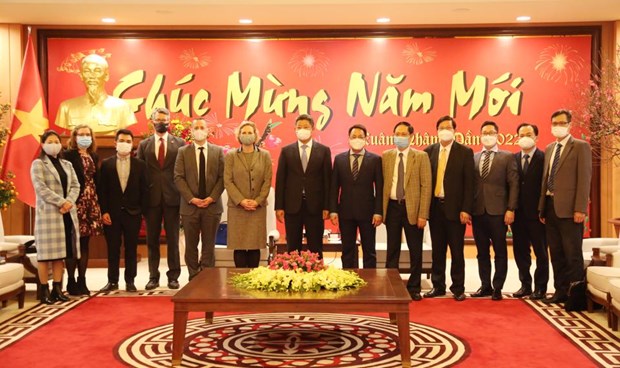 Hanoi supports US firms to make investment, expand operations hinh anh 1