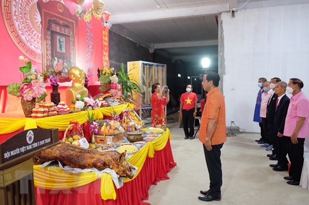 Vietnamese community in Thailand pay tribute to President Ho Chi Minh hinh anh 1