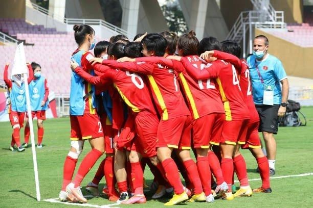 Beating Chinese Taipei 2-1, Vietnamese women advance to 2023 World Cup hinh anh 1