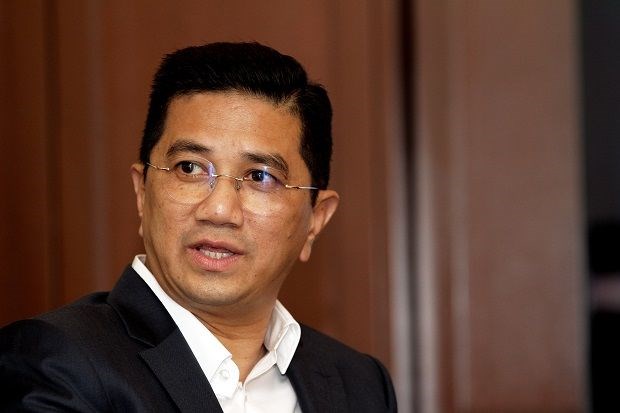 Malaysia ensures no full pandemic-triggered economic shutdown hinh anh 1
