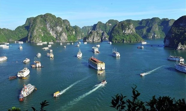 Quang Ninh aims to host some 10 million tourists in 2022 hinh anh 2