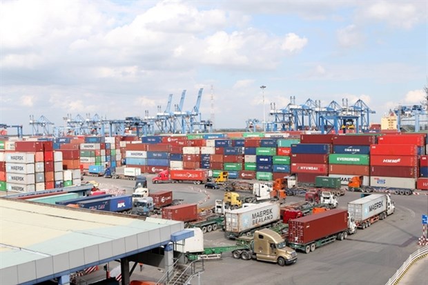 Seaport enterprises set for promising year in 2022 hinh anh 1
