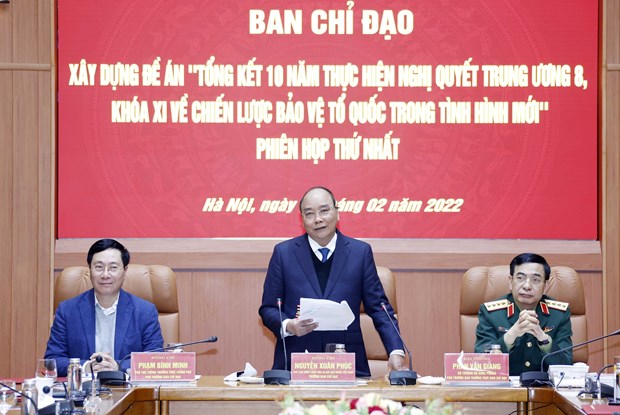 Ten-year implementation of resolution on national defence strategy to be reviewed hinh anh 1