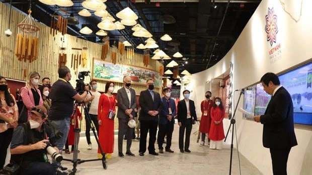 EXPO 2020 Dubai honours Ha Long Bay as a new wonder of the world hinh anh 1