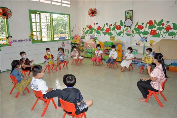 Hanoi builds roadmap to reopen kindergarten next month hinh anh 2