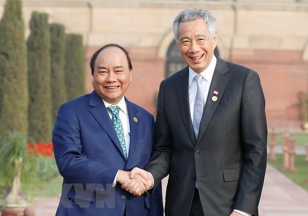 Singaporean media highlights President Phuc’s visit hinh anh 1