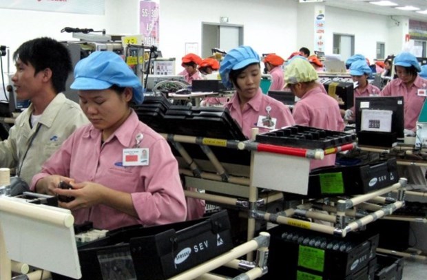 Vietnam pins high hope on export of phones, components hinh anh 1