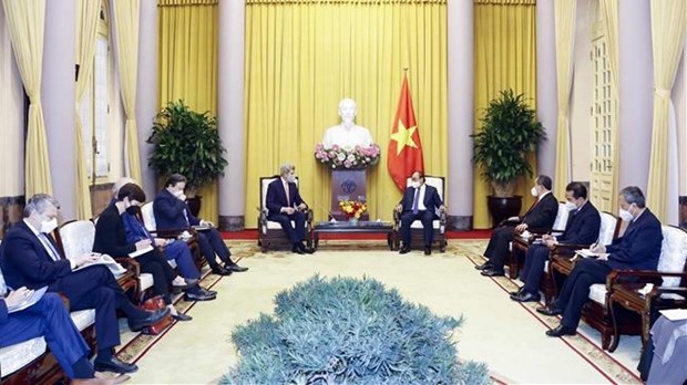 President Phuc receives US Special Presidential Envoy for Climate hinh anh 2