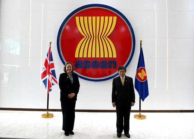 ASEAN, UK boost trade cooperation hinh anh 1