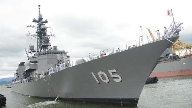 Training ships of Japan Maritime Self-Defence Force visit Da Nang hinh anh 1
