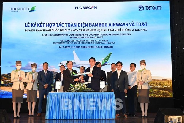 FLC Group cooperates with RoK firm in service packages hinh anh 1