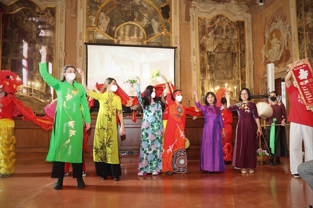 Cultural, musical event held at Italian university to explore “Vietnam soul” hinh anh 1