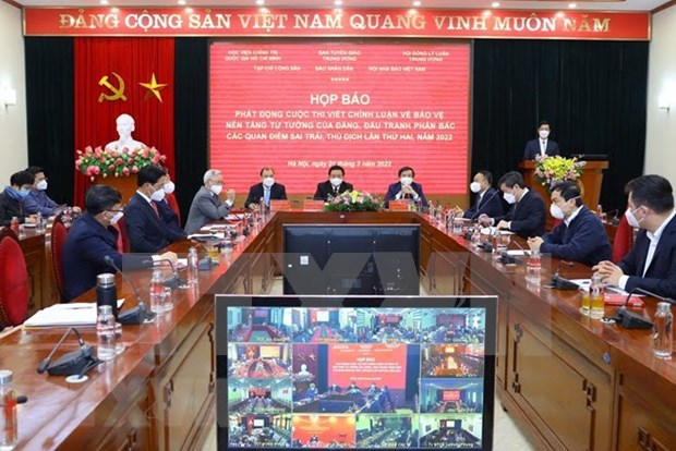 Writing contest on protecting Party's ideology, refuting hostile views launched hinh anh 1