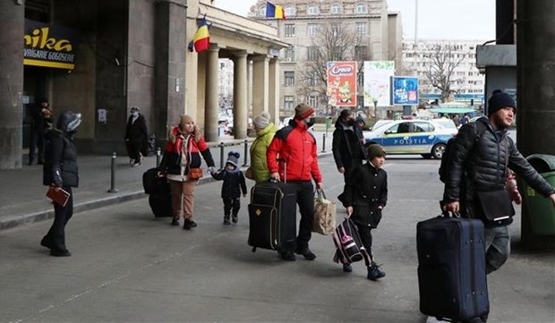 Most of Vietnamese in three big Ukrainian cities already evacuated: ambassador hinh anh 1