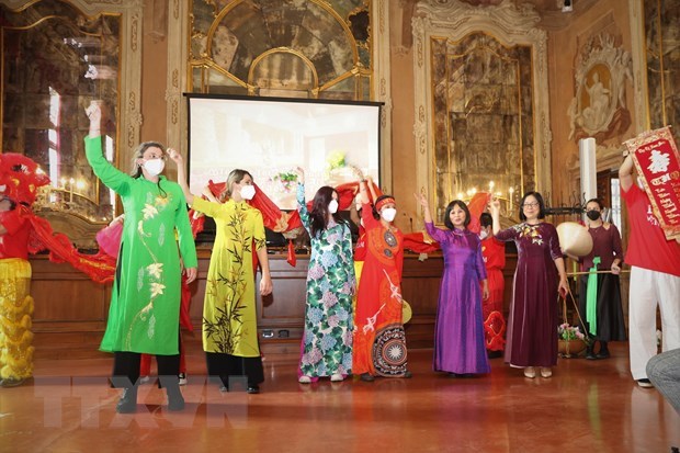 Vietnamese language, culture promoted in Italy hinh anh 1