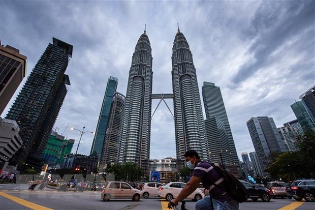 Malaysia attracts record approved investments in 2021 hinh anh 1