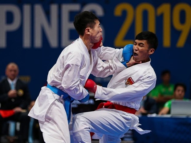 Karate fighters to warm-up for SEA Games at regional tournament hinh anh 1