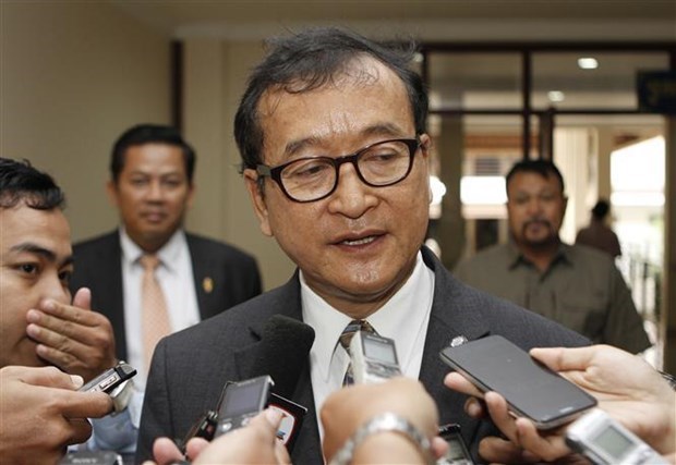 Cambodia’s opposition leader Sam Rainsy gets 10-year imprisonment hinh anh 1