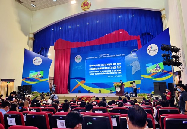 HCM City shakes hands with Mekong Delta localities in tourism development hinh anh 2
