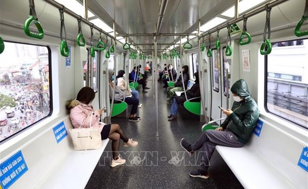 Number of passengers using Cat Linh-Ha Dong urban metrol line up 30 percent hinh anh 1