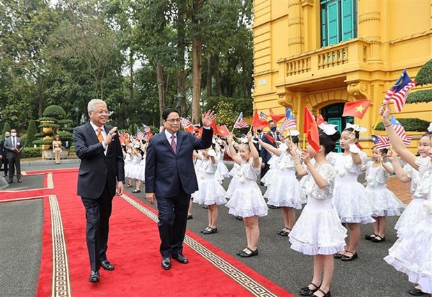 Welcome ceremony held for Malaysian PM hinh anh 2