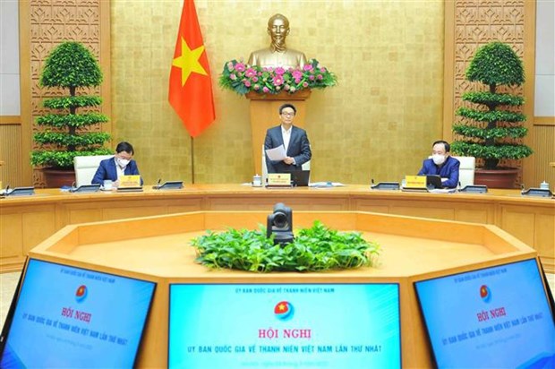 Deputy PM urges promoting creativity, dedication of youths hinh anh 2