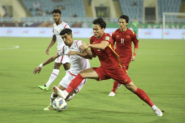 Vietnam narrowly beaten by Oman in World Cup qualifiers hinh anh 1