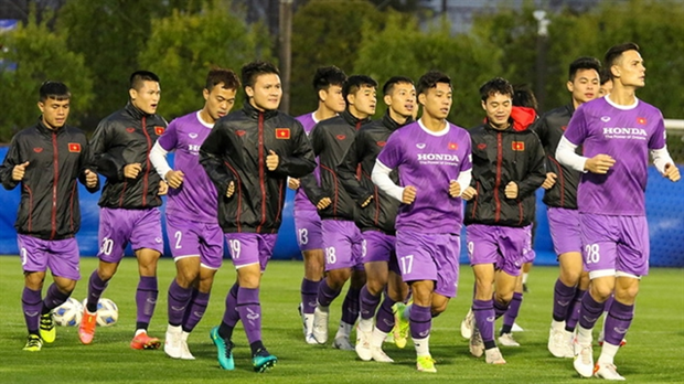 Vietnam face challenges before clash with Japan hinh anh 1