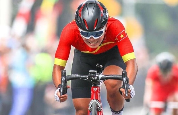 Vietnamese cyclist wins Asian cycling championship title hinh anh 1