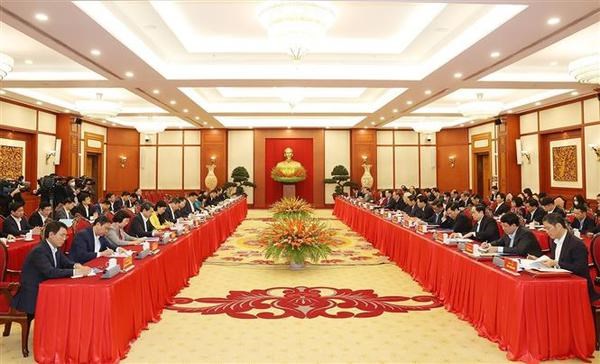 Politburo discusses review of resolution on Hanoi Capital Region’s development hinh anh 1