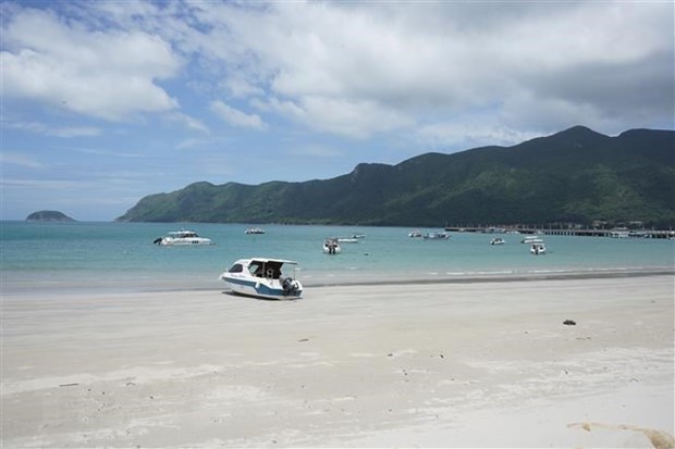 Con Dao Island to become world-class marine tourist site hinh anh 1