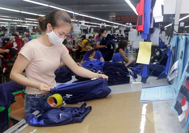 Bright outlook for textile industry but investors should still be cautious hinh anh 1